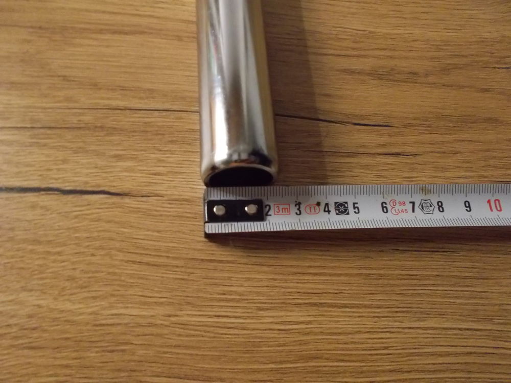 selle velo clasique 1975 elle est neuve Vélos