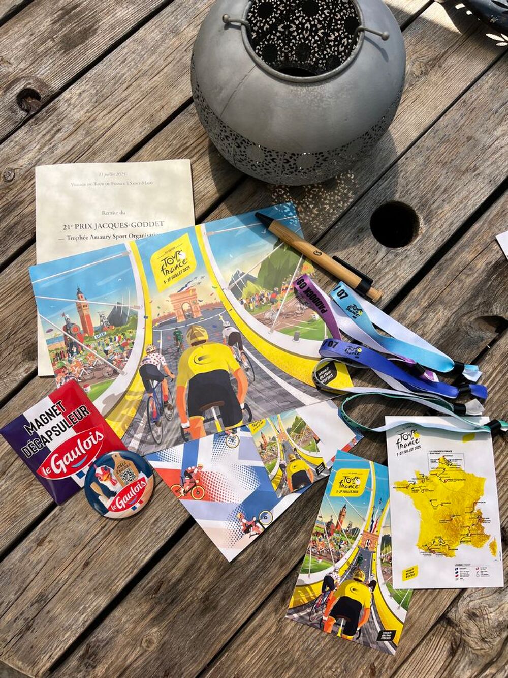 Lot accessoires du Tour de France 