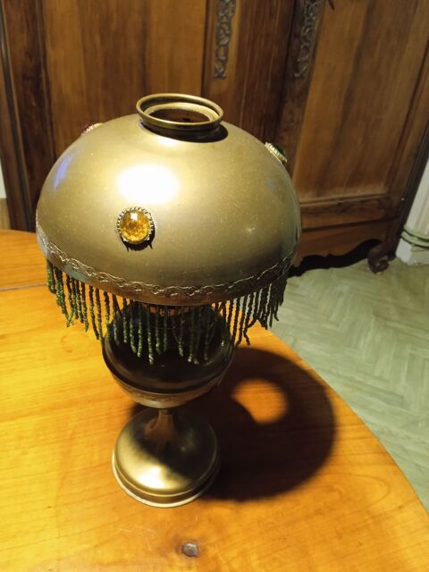 Tres jolie lampe a petrole laiton vintage/retro 70 Saint-Maixent-l'�cole (79)