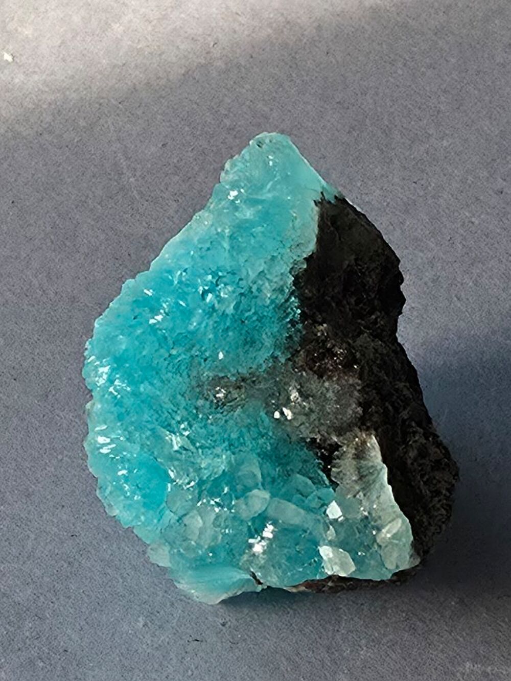 Pierre Naturelle H&eacute;mimorphite Turquoise Cristallis&eacute;e 2,5 cm 