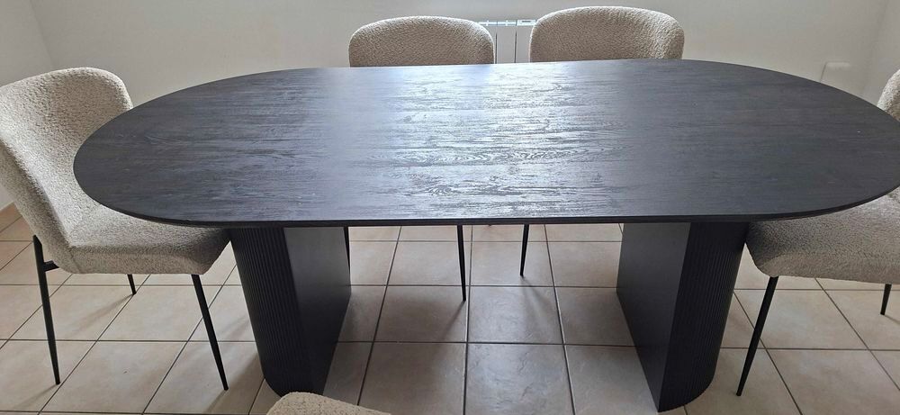 table de cuisine et chaises Meubles