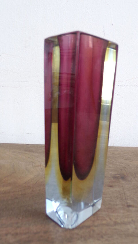 Vase vintage en verre pais teint dans la masse 12 Laval (53)