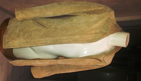 veste beige en daim 3 Florange (57)