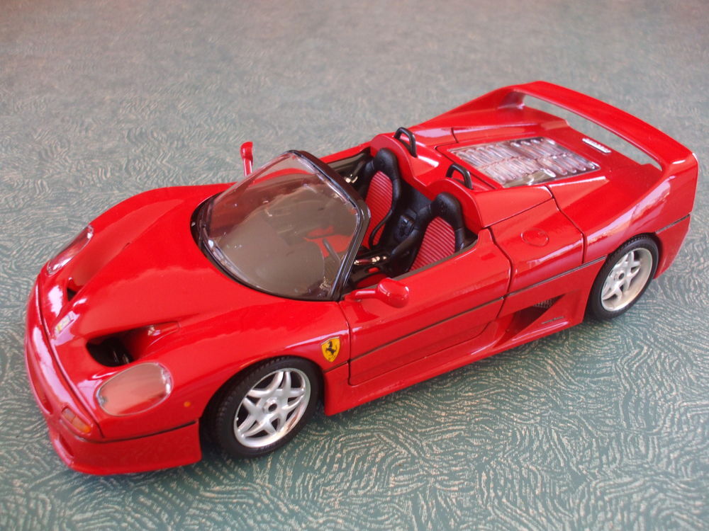REF: 3352 FERRARI F50 CABRIOLET ROUGE 1995 Jeux / jouets