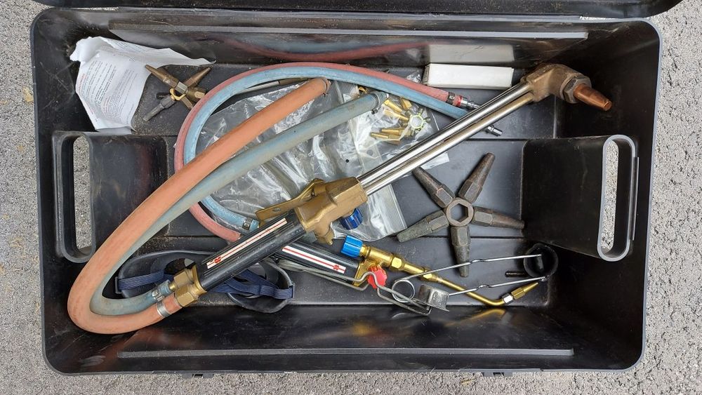 D&eacute;coupe oxyac&eacute;tyl&eacute;nique
Bricolage