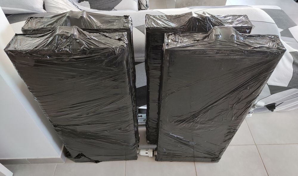Radiateurs eau chaude avec t&ecirc;te thermostatique - Lot de 4 Bricolage