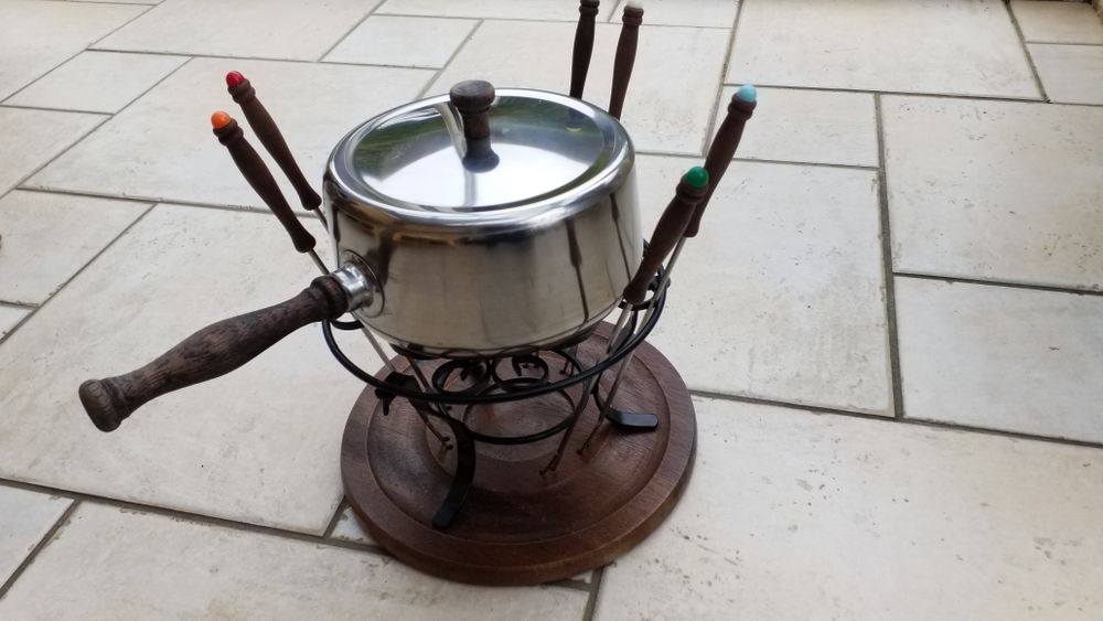 Service &agrave; fondue Electroménager