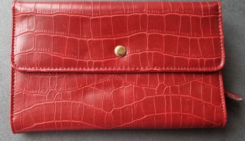 Compagnon rouge neuf 15 Oullins (69)