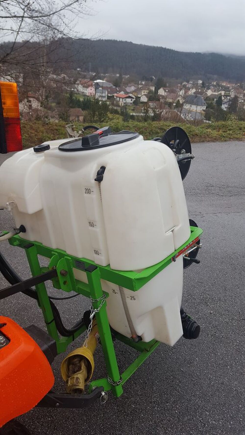 Pulv&eacute;risateurs port&eacute;s CORNU
Jardin