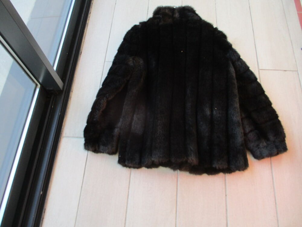 veste longue fausse fourrure Vêtements