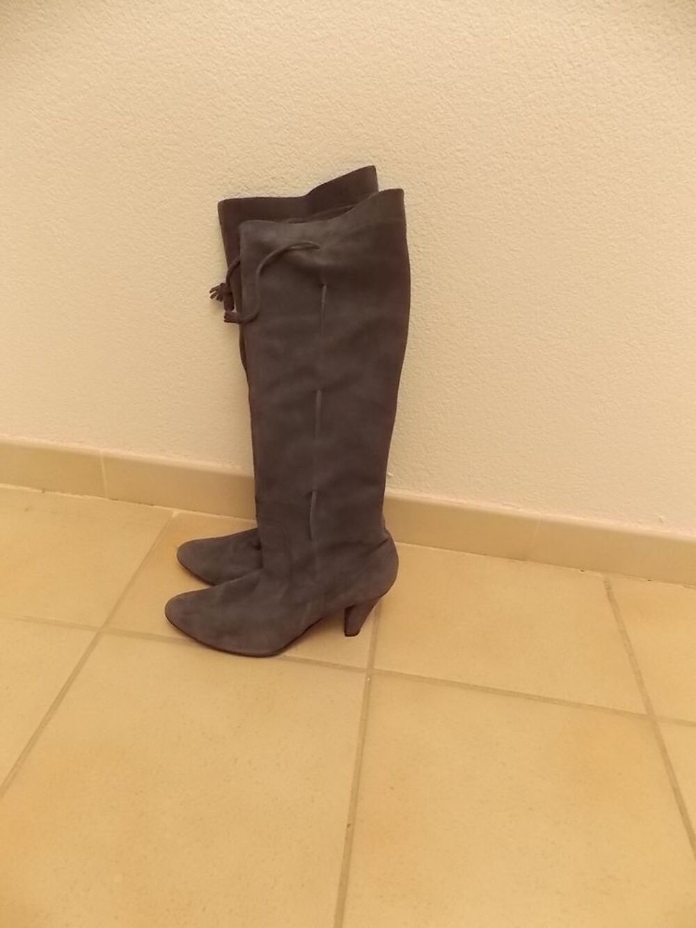 Bottes en daim pour femme Chaussures