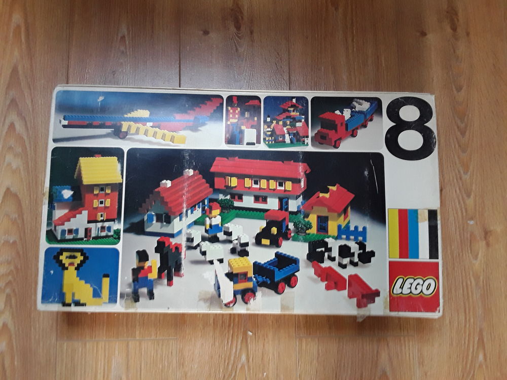 Lego n&deg; 8 de 1973 avec un lot 680 GM Jeux / jouets