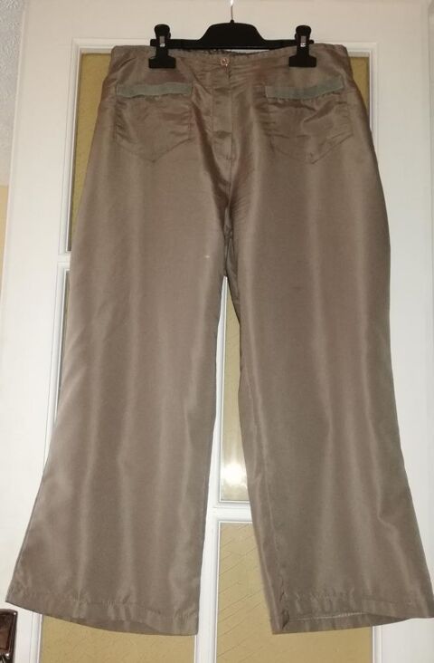 Pantalon l�ger femme. 8 Asni�res-sur-Seine (92)