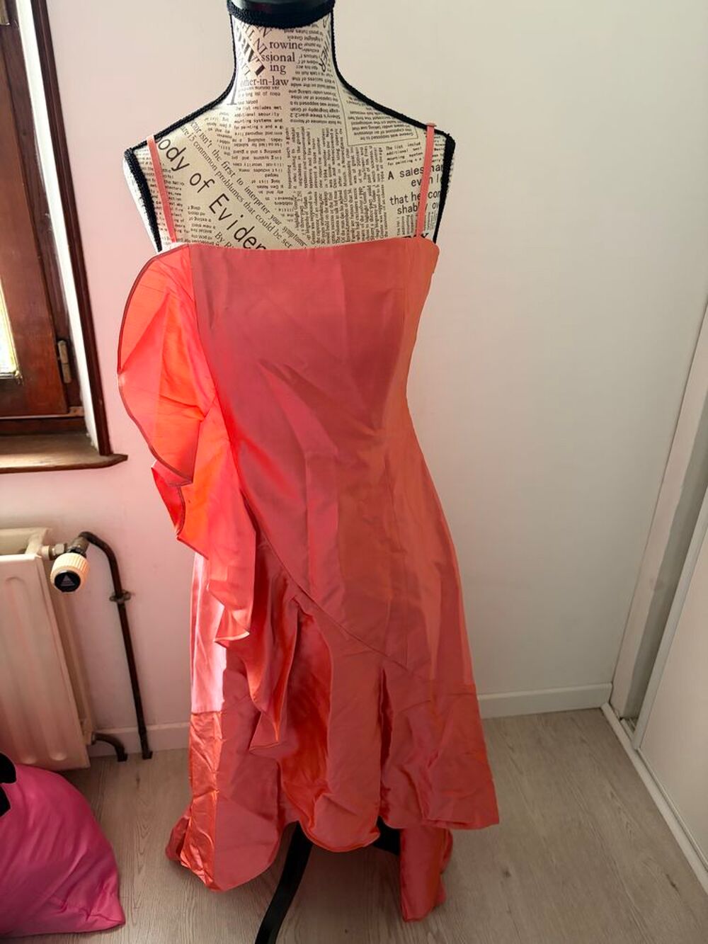 ? Robe de Soir&eacute;e Tara Jarmon ? Soie Taffetas Corail Vêtements
