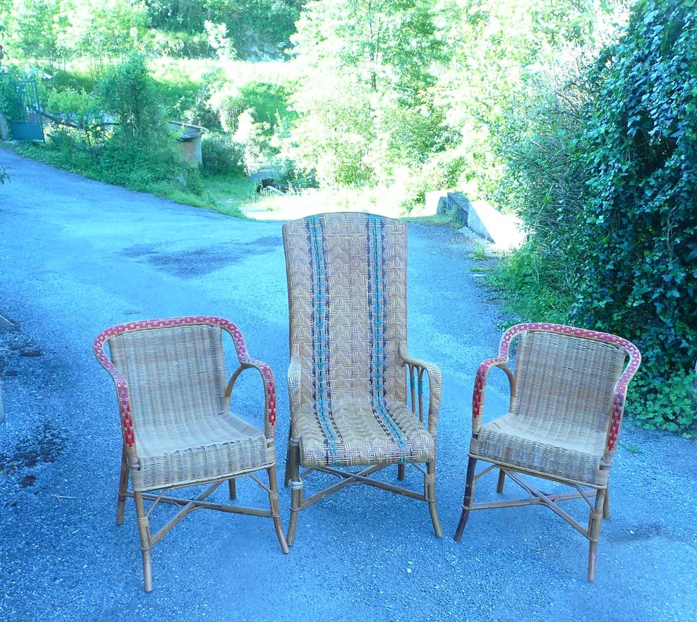3 chaises rotin Meubles