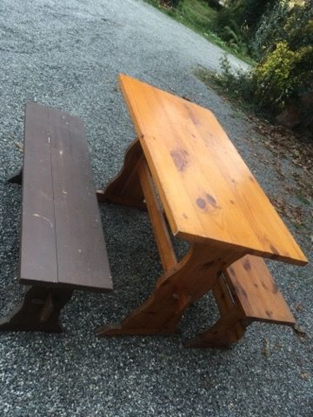 Table bois et 2 bancs Meubles
