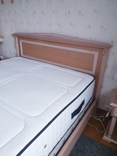 lit 140/190   et 2 chevets de qualit Hetre crus beige 250 Verrires-le-Buisson (91)