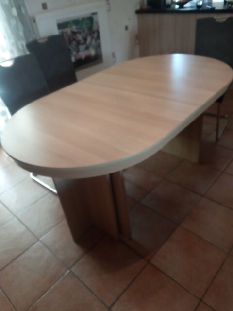 bahut et table 500 Maizires-ls-Metz (57)