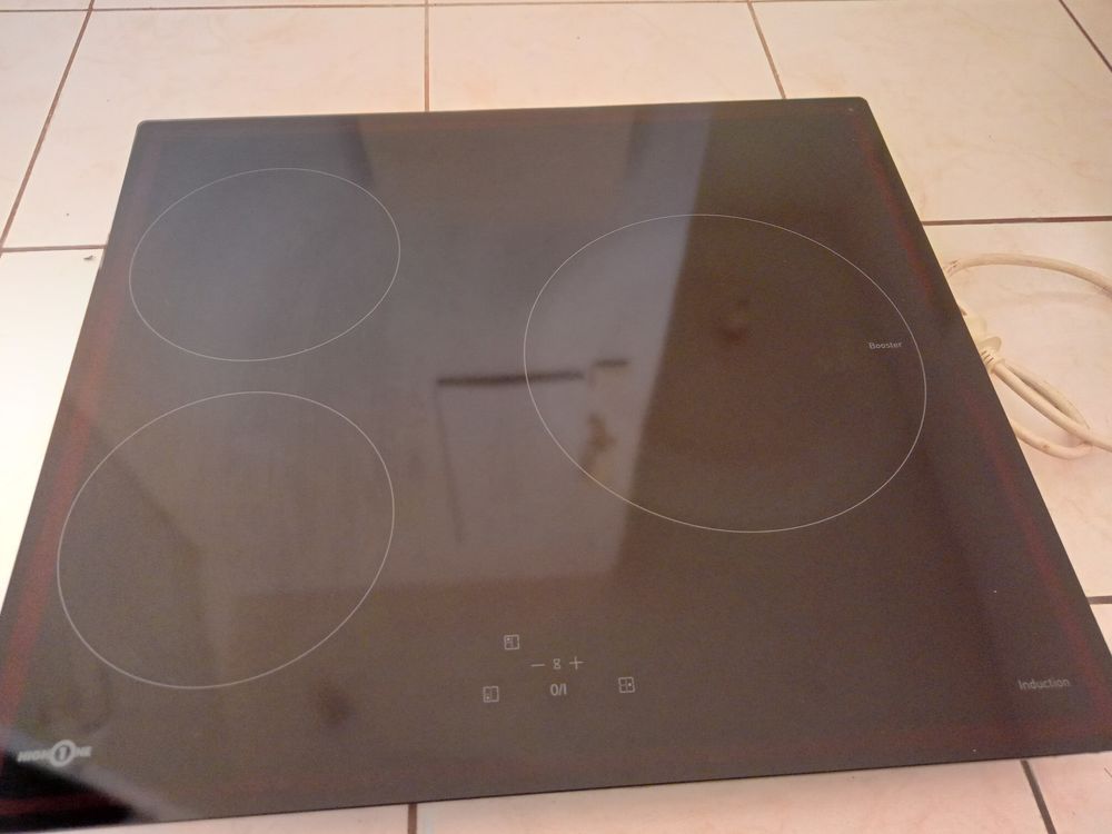 PLAQUE INDUCTION Electroménager