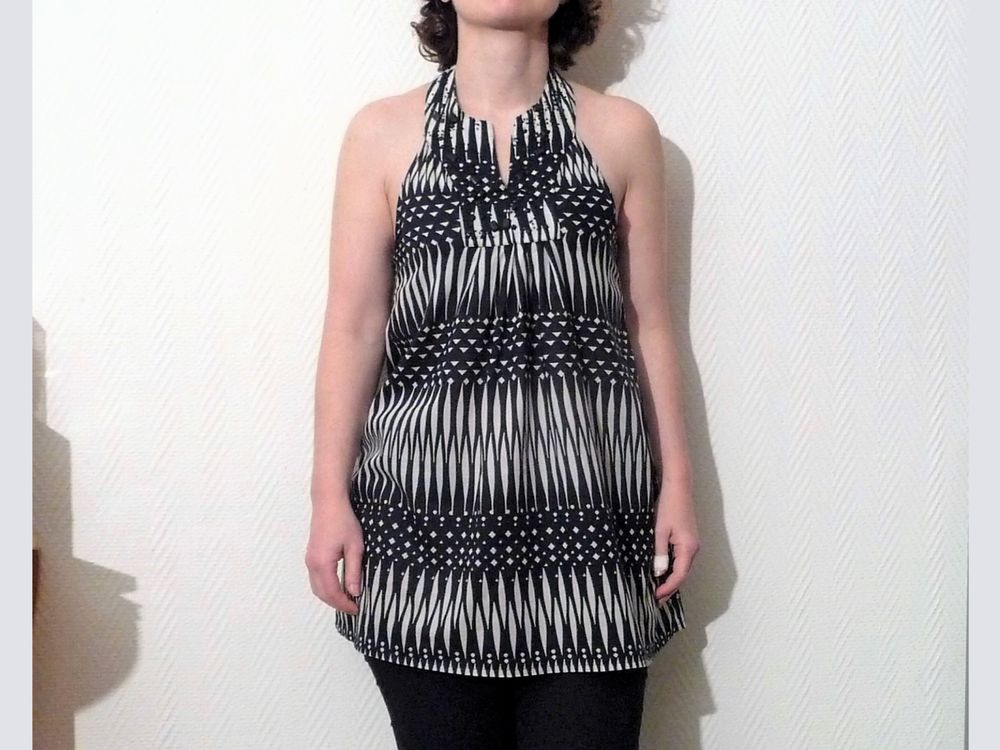 Top/ Tee Shirt Dos Nu en 100% Coton Noir &agrave; Motifs Ecru-Dolls Vêtements