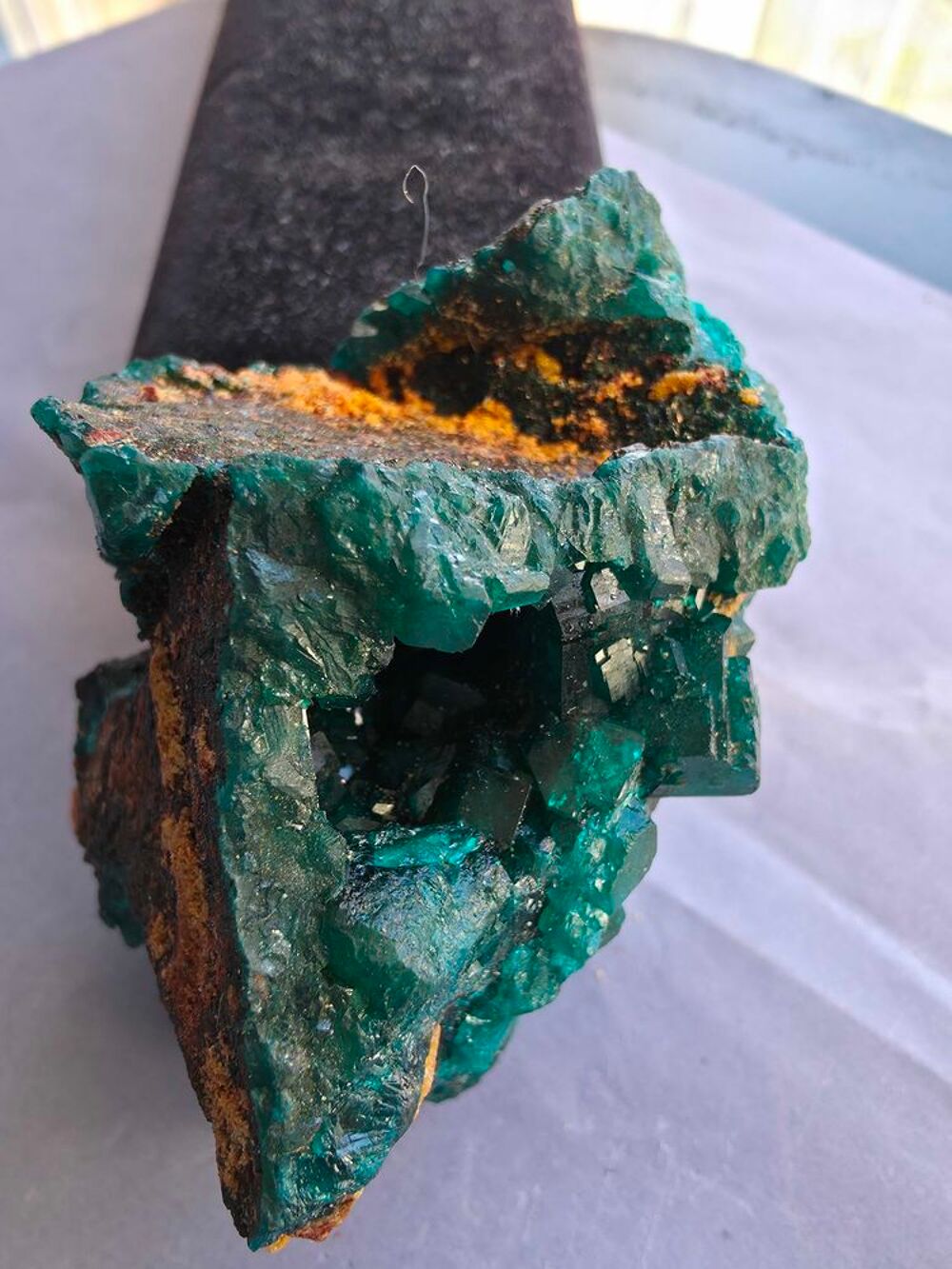 Dioptase sur Gangue Naturelle-Katanga, RDC(134g) 