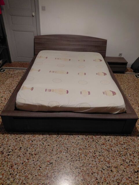 Lit sans matelas  160/200 .tiroir de rangements ,2 commodes 250 B�ziers (34)