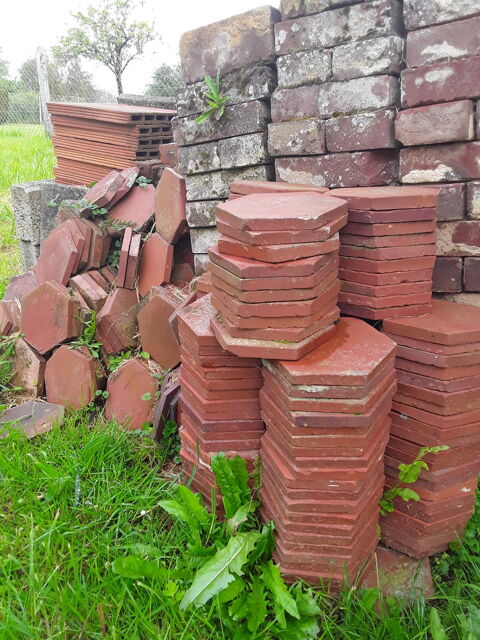 Tomette hexagonale 0 Rosay-sur-Lieure (27)