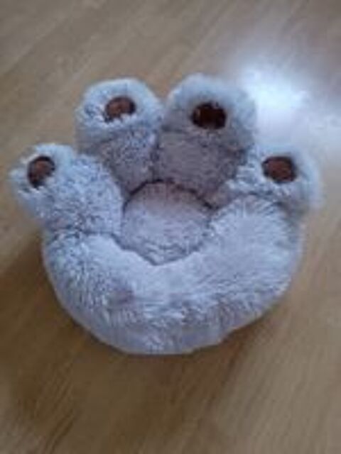   2 couchages pour chien (petit ou moyen) 