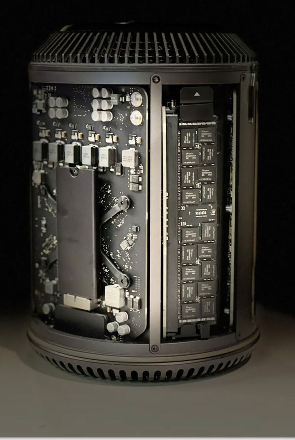 Mac pro 6.1 12 core 2,7 ghz / 64 go ram / 1 To / d300 Matériel informatique
