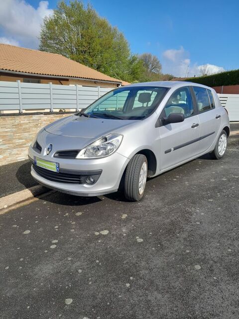Renault clio iii Clio 1.2 16V 75 Confort Expression