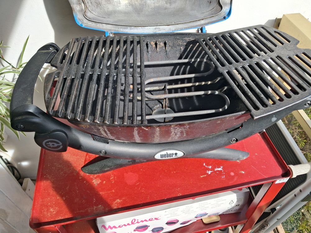 barbecue grille electrique Weber Cuisine
