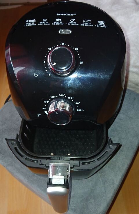 Friteuse  air chaud 25 Lyon 8 (69)