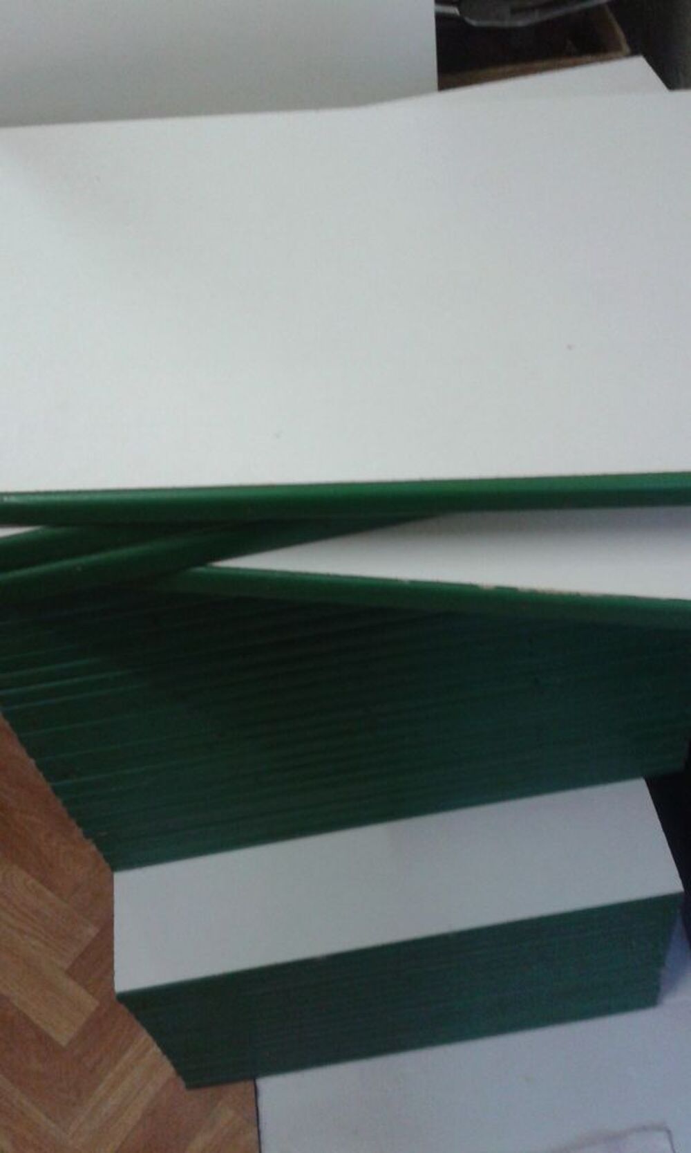 STOCK D ETAGERES BOIS DESSUS STRATIFIE LONGUEUR 50CM Bricolage