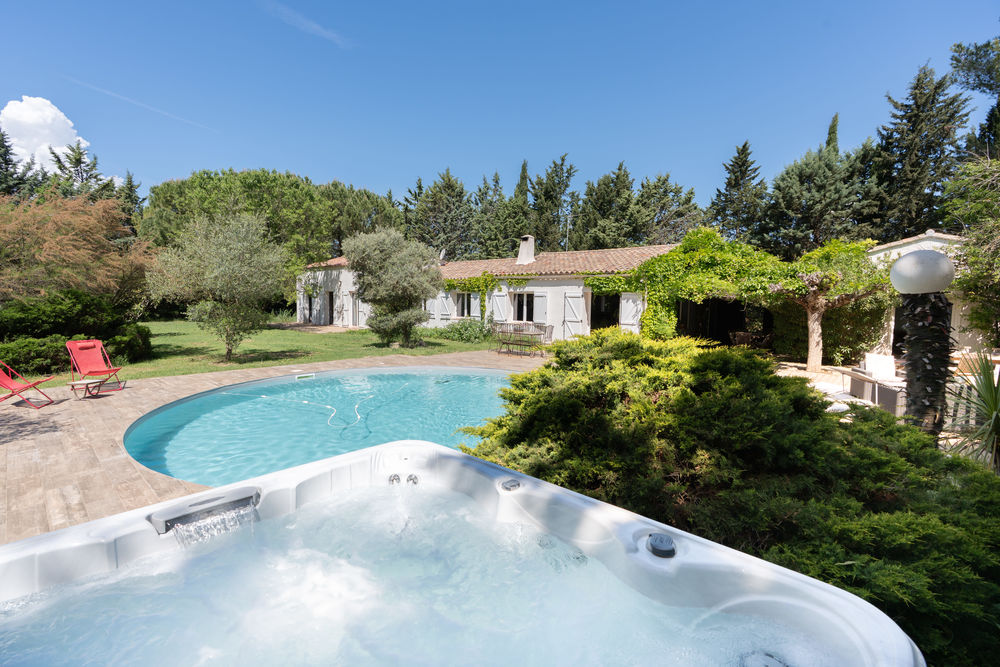 Maison 8 pièces 240 m² · à Jouques · 240 m² · 1 029 000 €