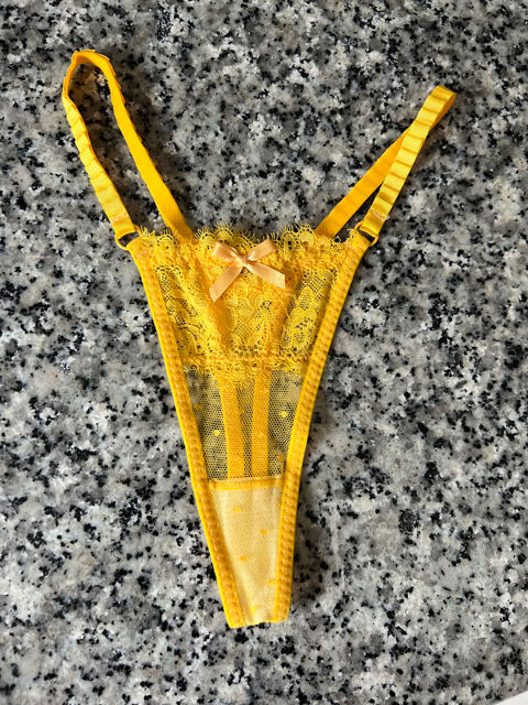 String Dentelle Jaune Femme. Neuf Jamais Porté Céret (66)