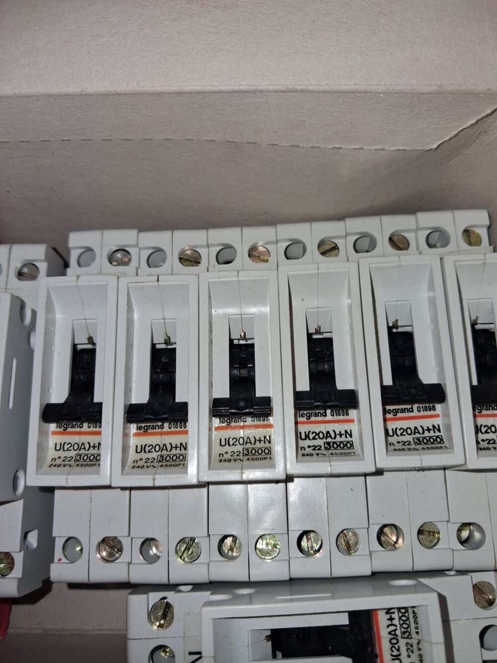 Mat&eacute;riel &eacute;lectrique divers Bricolage