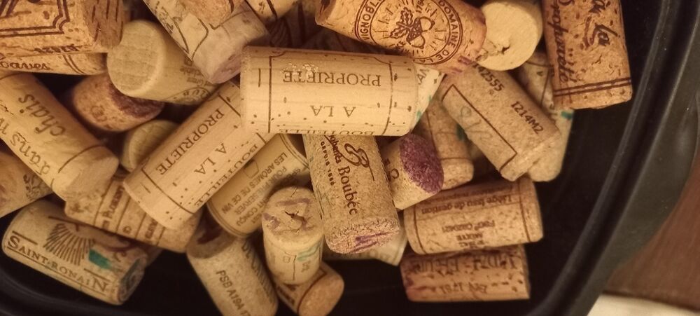 Lot de 150 Bouchons de Li&egrave;ge pour Artisanat FORMAT VINS Décoration