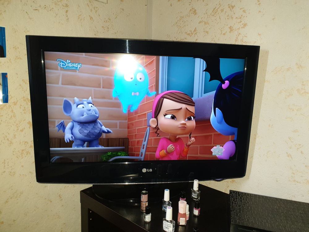 TV lg 32 pouces 81 cm Photos/Video/TV