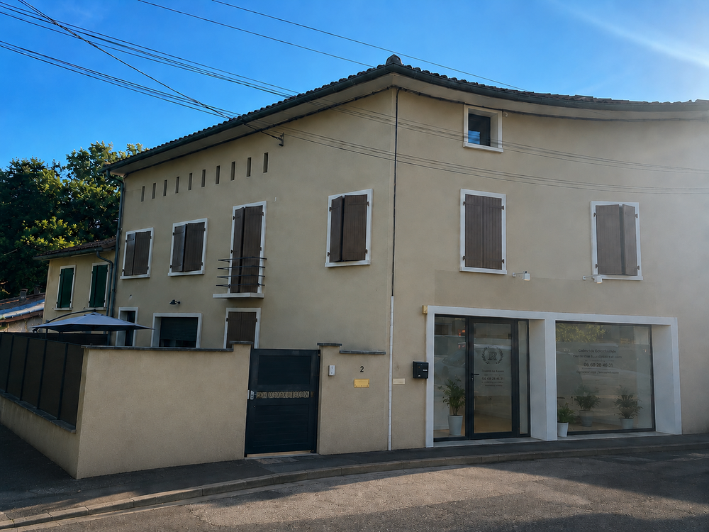 Vente Maison Maison de ville rénovée avec terrasse et local commercial Lavaur