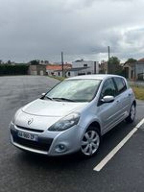 Clio III Clio 1.5 dCi 85 eco2 Privil&egrave;ge Quickshift 5 2009 occasion 49300 Cholet