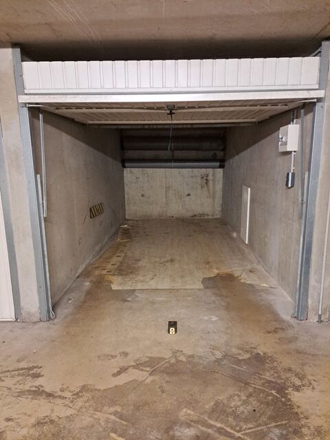  Parking / Garage � louer 12 m�