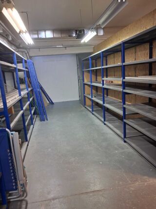  Atelier à louer 1 pièce 53 m²
