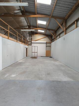  Atelier � louer 2 pi�ces 280 m�