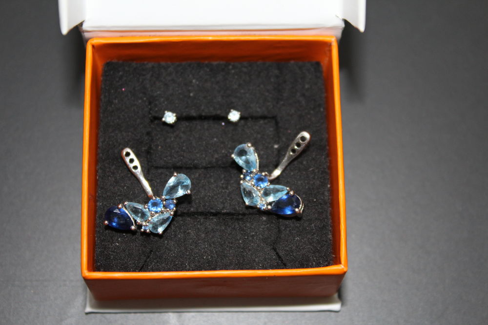 Boucles d'oreilles argent /oxydes de zirconium Bijoux et montres