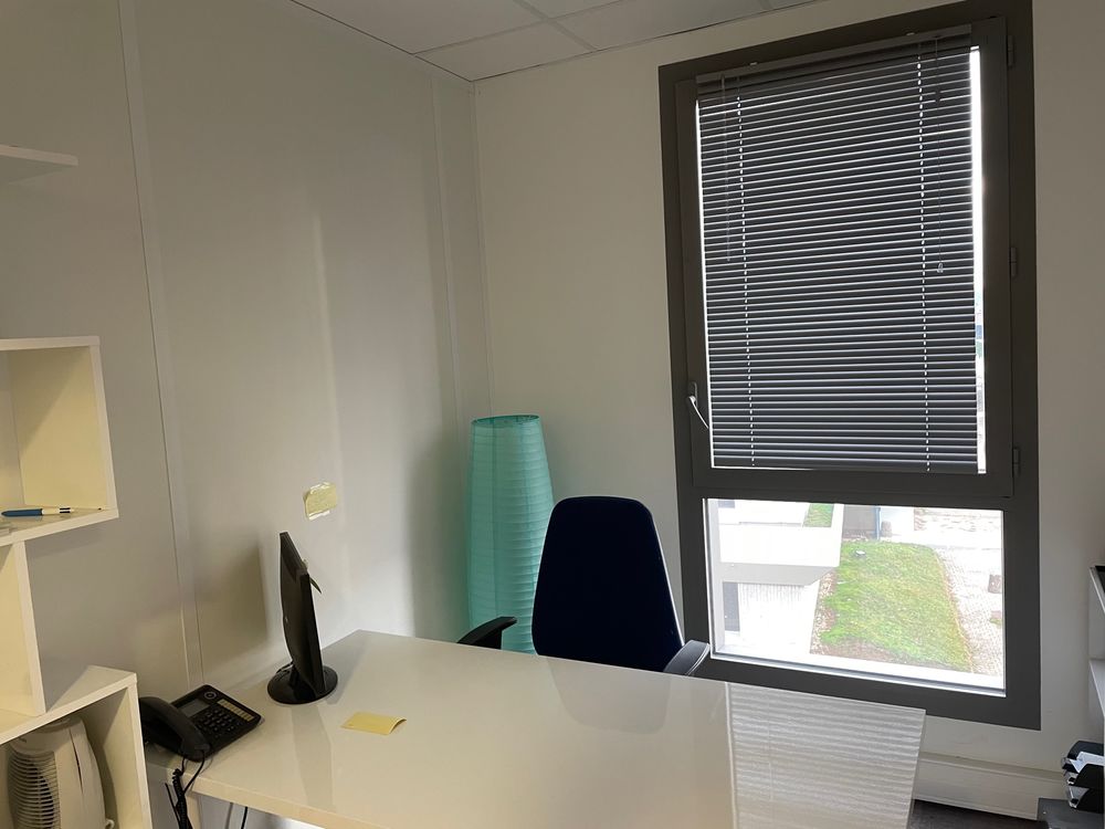 Location Atelier Bureaux neufs a francheville limite tassin- 10 mns LYON Francheville