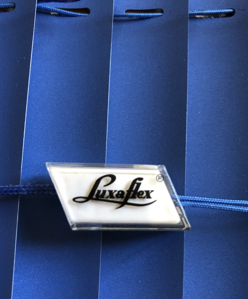 Store v&eacute;nitien Luxaflex bleu azur aluminium 68 x 200 cm neuf D�coration