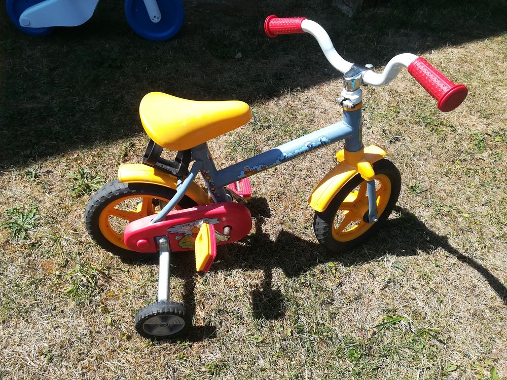 V&eacute;lo moins de 3 ans. Jeux / jouets