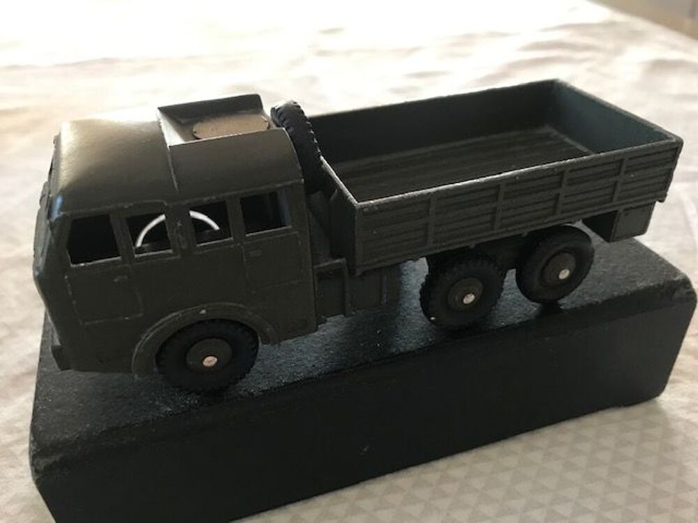 Dinky Toys militaire 