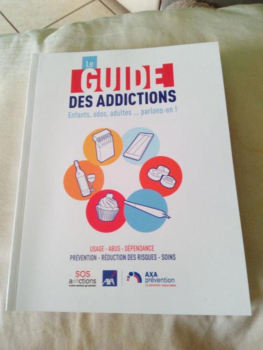 Livre Le guide des addictions (Neuf) Livres et BD