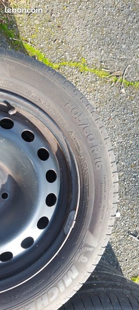 Pi&egrave;ces et &eacute;quipements Voiture Pi&egrave;ces et &eacute;quipements Voiture  occasion Saint-Didier-au-Mont-d'Or 69370